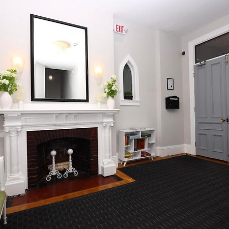 Cozy & Stylish Newbury Street Studio, #9 보스톤 외부 사진